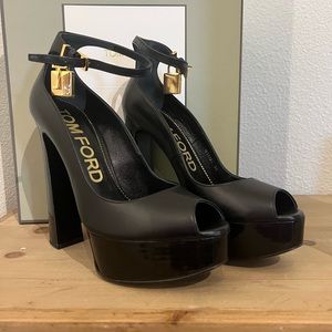 Tom ford Padlock platform leather sandals new in box